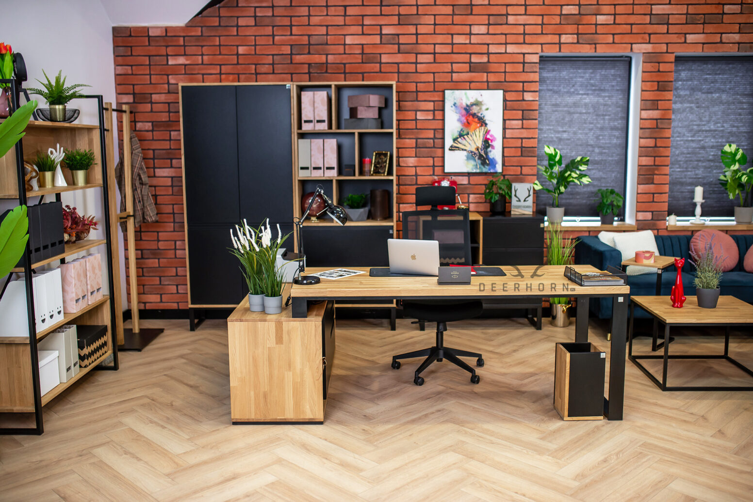 multifunctional-desk black wood and metal desk