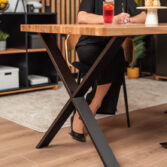 stół do przestrzeni biurowej