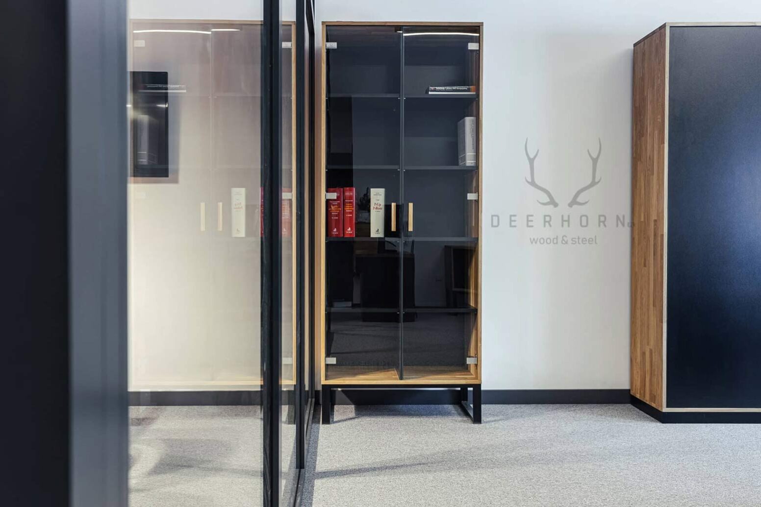 showcase_glass glass showcase