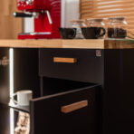 stacja kawowa z podświetleniem