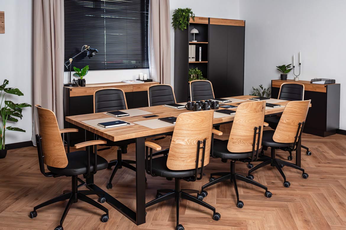 stol-konferencyjny-loftowy-do-przestrzeni-coworkingowej stół konferencyjny loftowy do przestrzeni coworkingowej