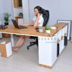 corner desk