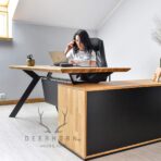 Active corner desk