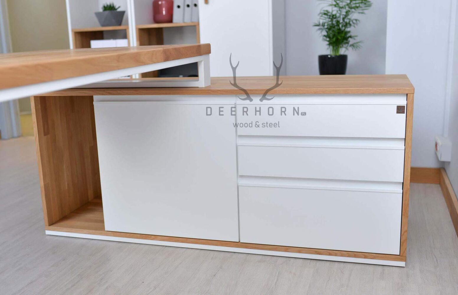 desk_white_with_drawers white burko with drawers