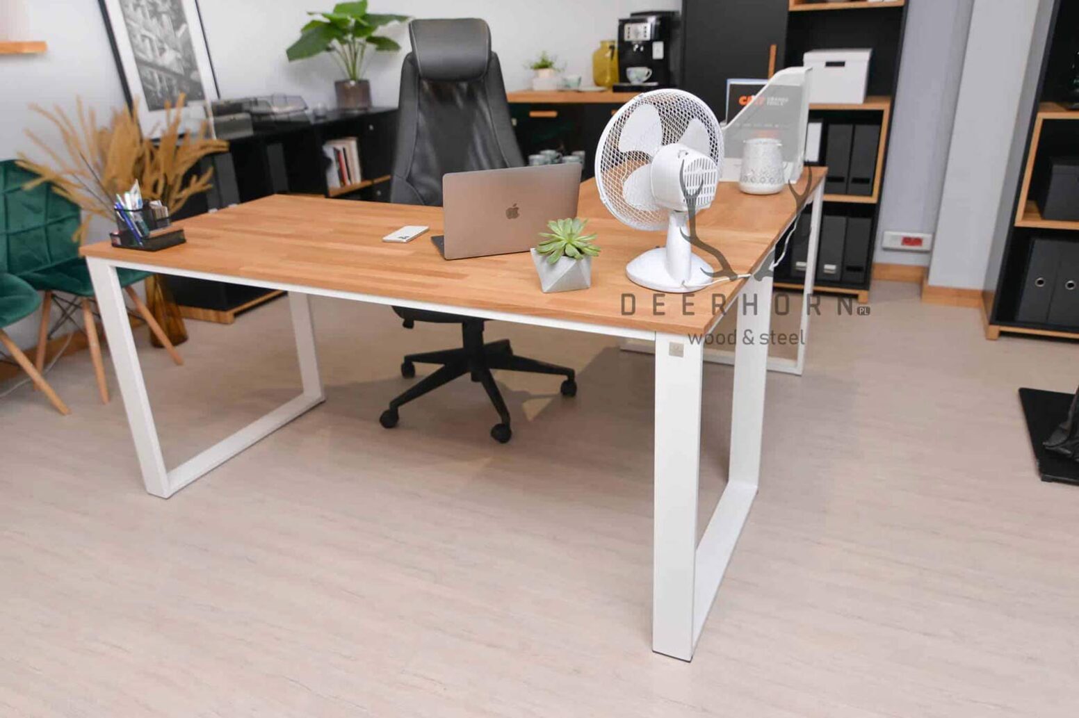 białe_biurko białe_biurko