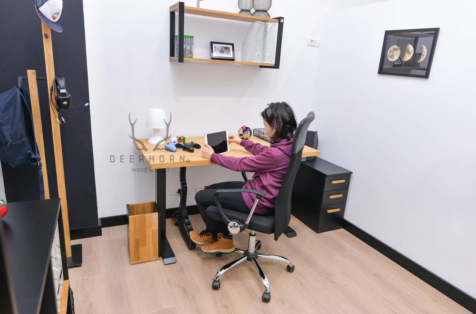 desk_for_children desk for a child