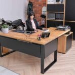 corner desk