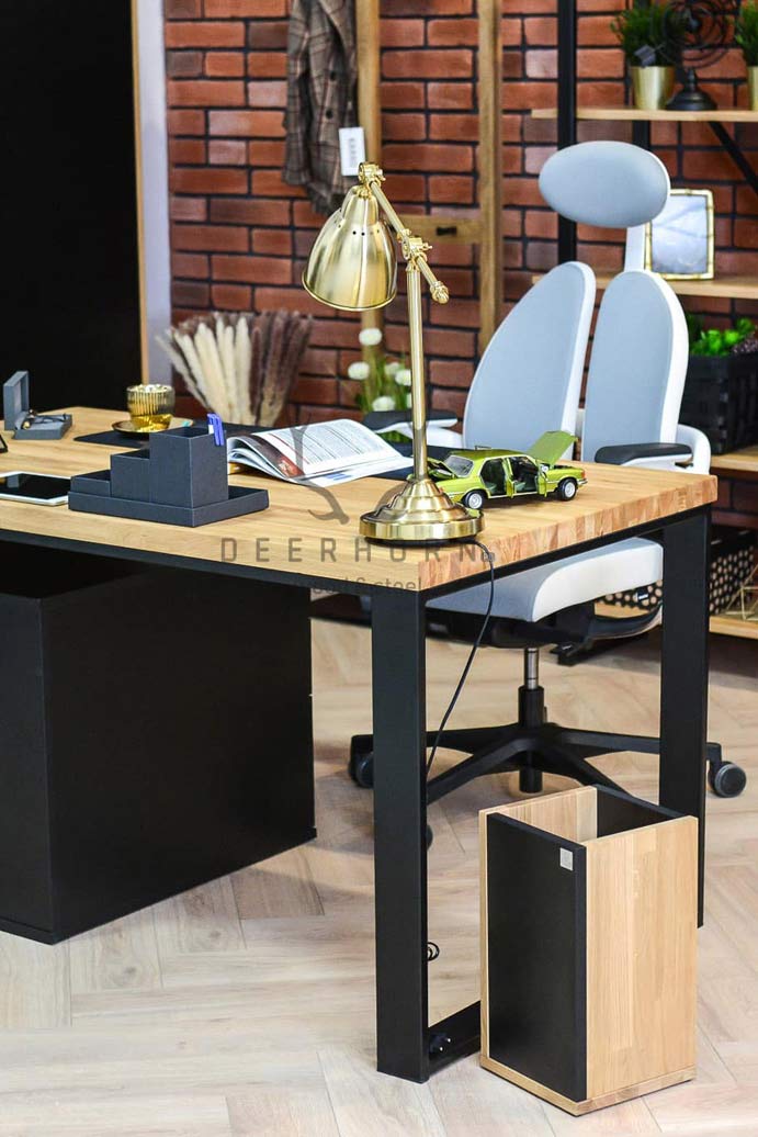 Loft industrial desk with wooden top 140x80cm.