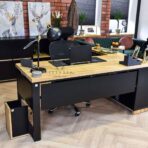 Deerhorn corner desk