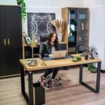premium desk for office