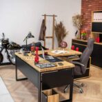 Deerhorn desk