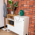 white cabinet