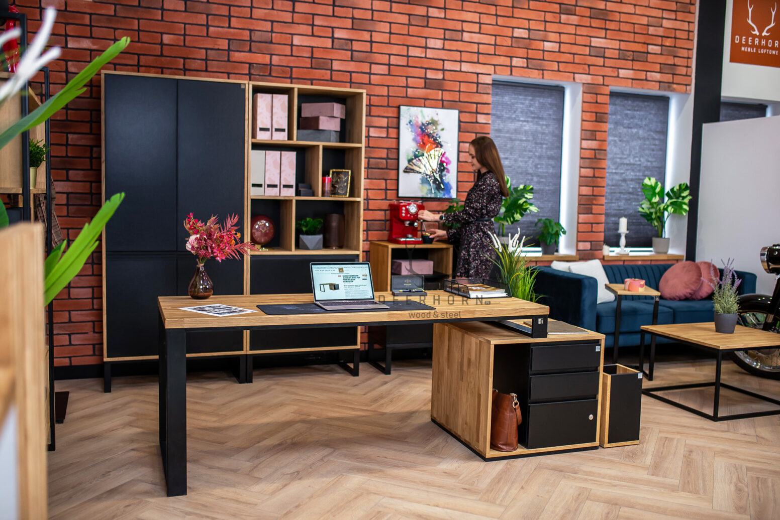 desk-with-wooden-desk wood top desk