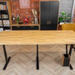 table with adjustable table top height