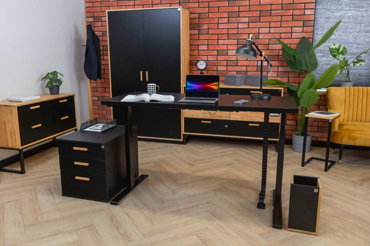 desk-electrically-adjustable-desk-with-container lift-up desk, with pedestal