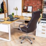 corner desk with drawers