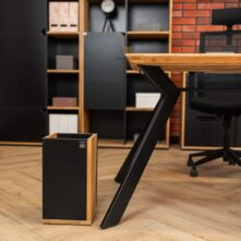 desk on diagonal black legs