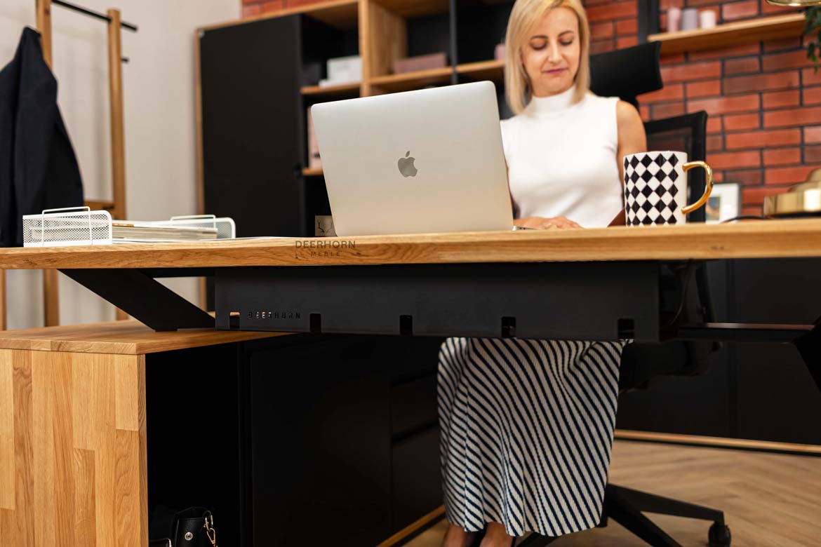 desk-with-organizer-cables Practical desk with cable cord organizer