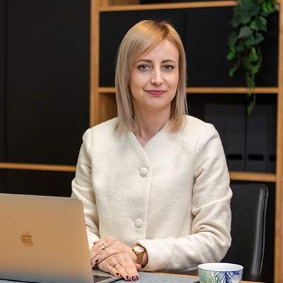 Ewelina Solak Deerhorn