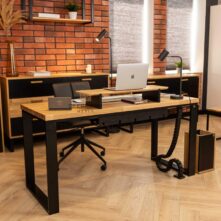 desk with a nice top, projection on the desk
