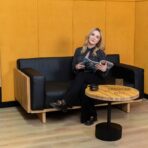 single leg coffee table