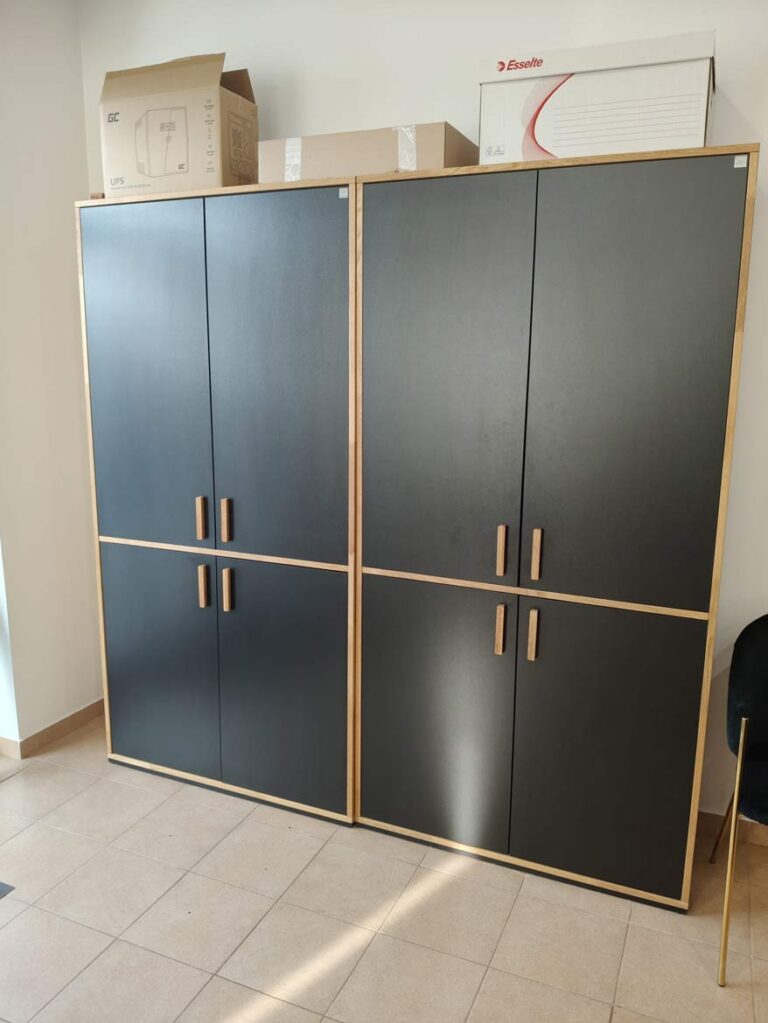 Modern cabinets with wooden finishes