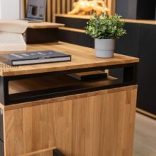 minimalist office desk