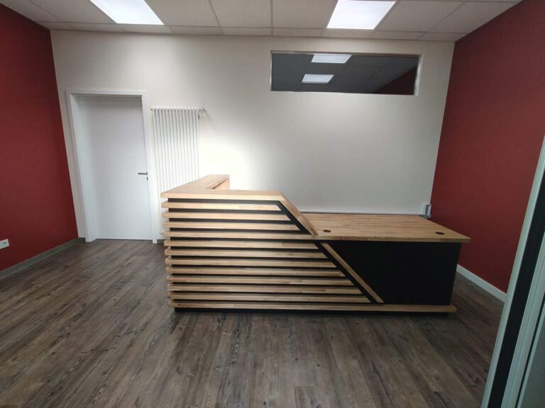 Receptionist for a clinic in Germany
