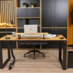manager's desk