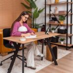 biurko do komputera dla nastolatki