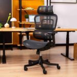 breathable office chair with airy backrest