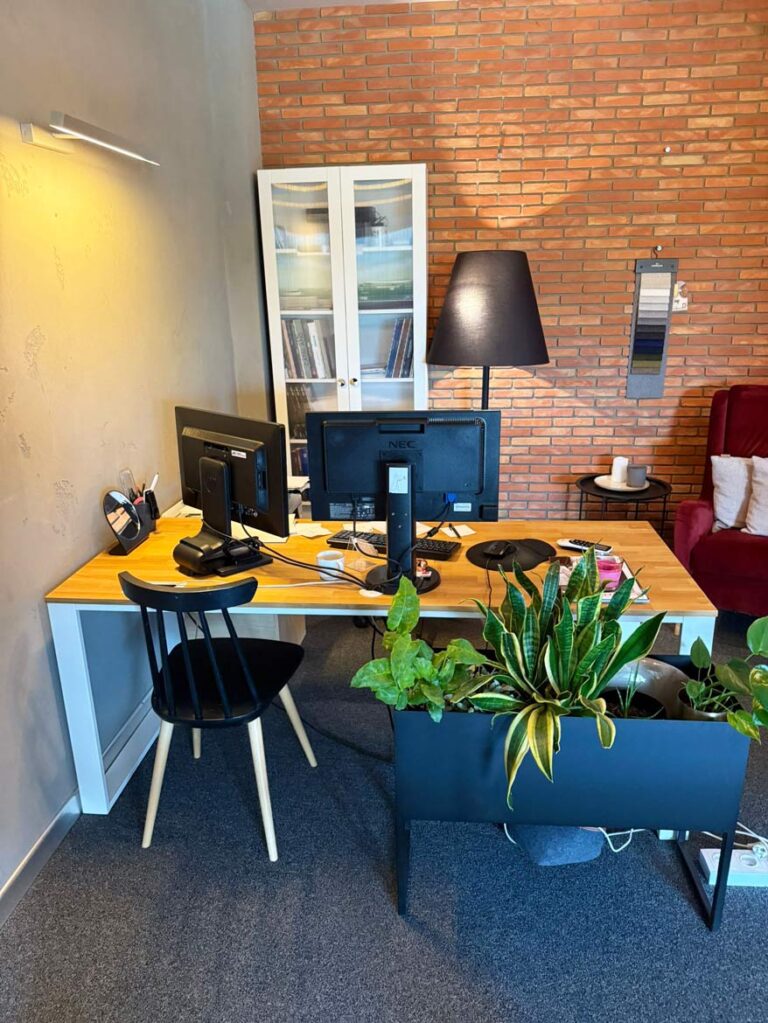 creative work desk