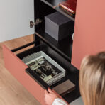 komoda na dokumenty i akcesoria biurowe