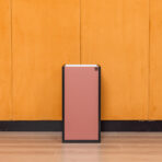 kosz na śmieci pod biurko