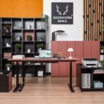 nowoczesny zestaw mebli biurowy