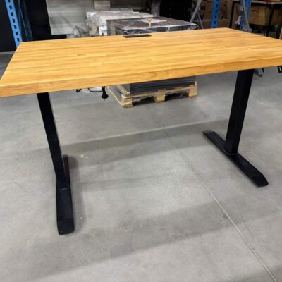 Adjustable desk for sitting and standing work, 130x80 cm