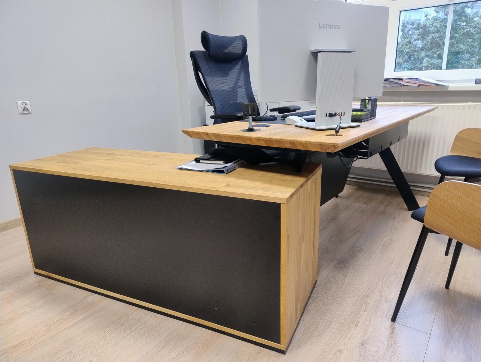 Biurko do kancelarii adwokackiej z ElblÄ
ga