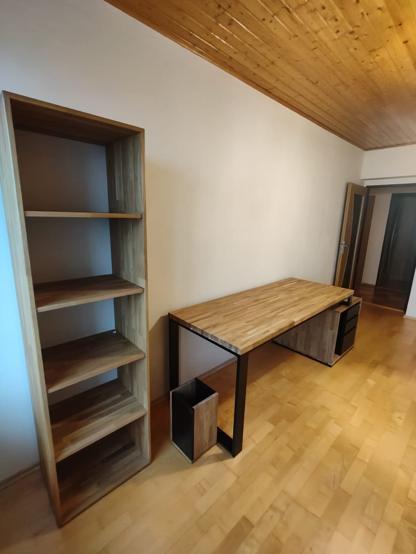biurko loft meble biurowe Kravare Czechy