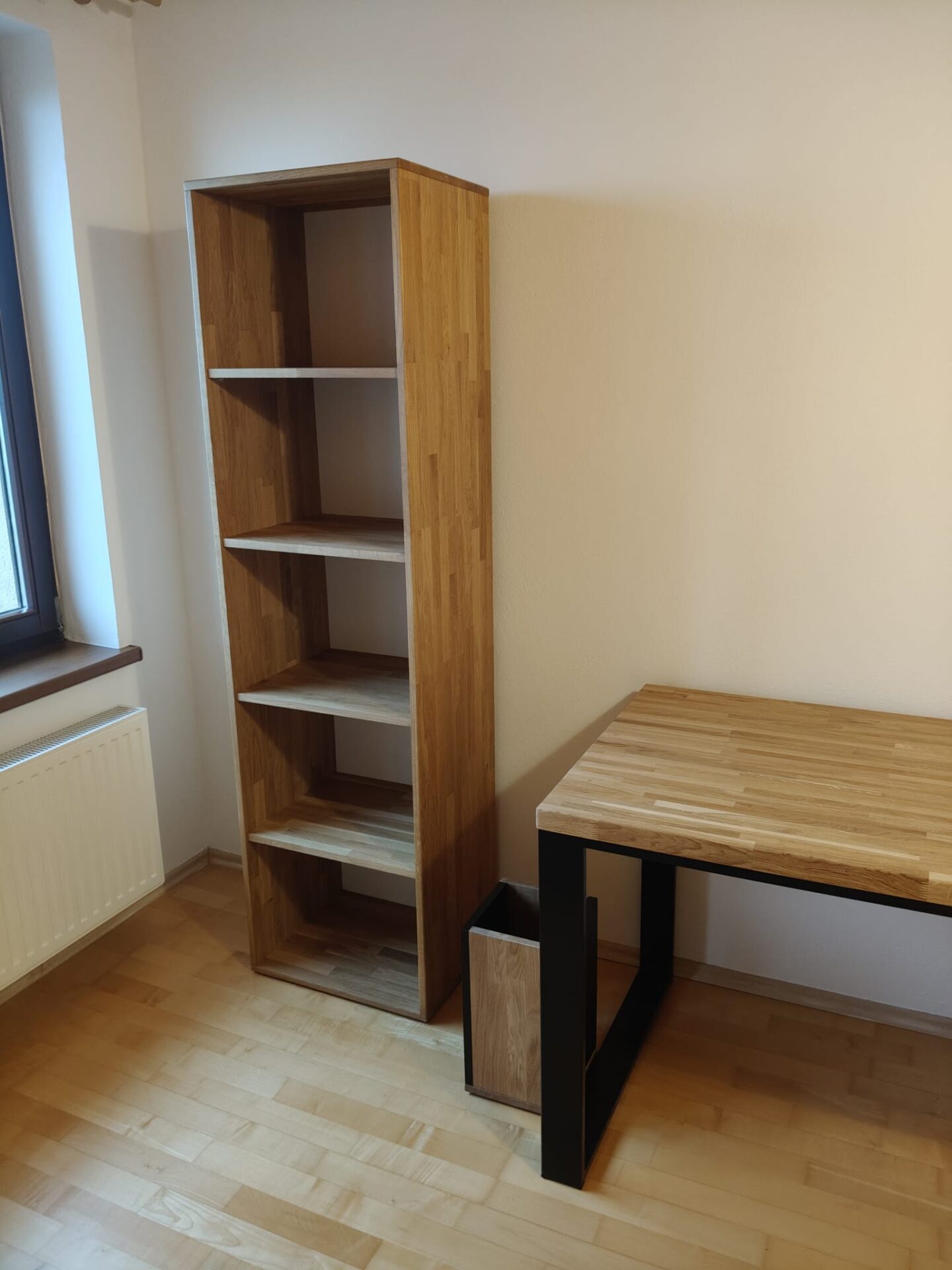 biurka loft Kravare Czechy