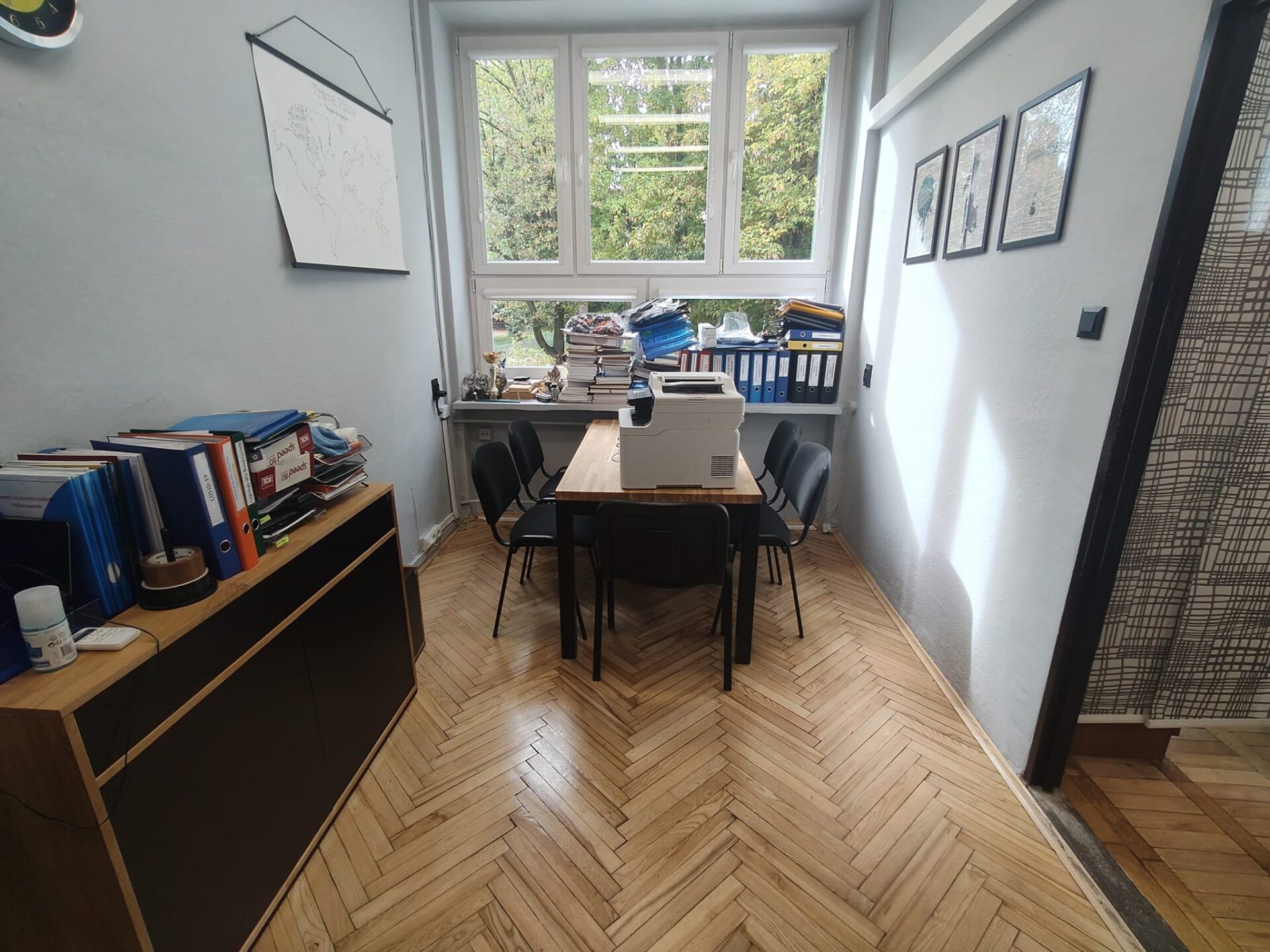 Meble do pokoju nauczycielskiego we WrocĆawiu