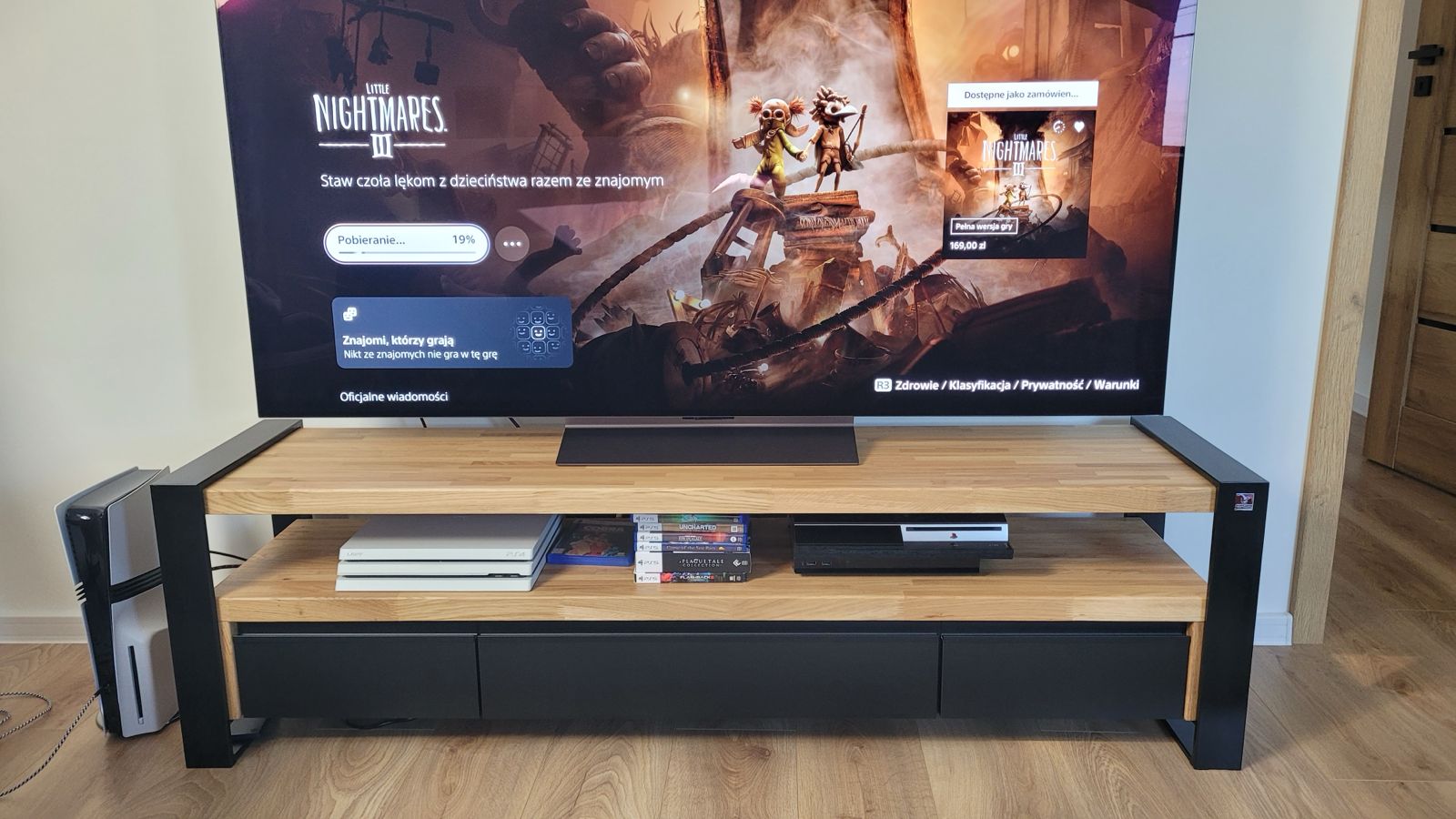 Szafka RTV z drewna i metalu dla klienta z Jasła