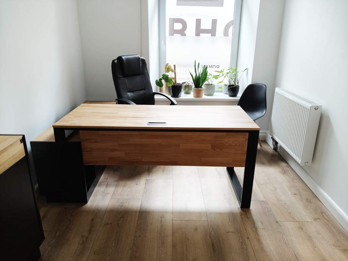 Corner desk for the company Aroma Projekt from Lodz.