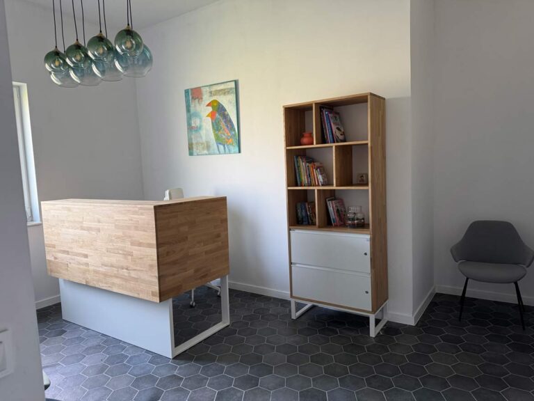 Furniture for the reception area for a psychiatric-therapeutic office in Wrocław