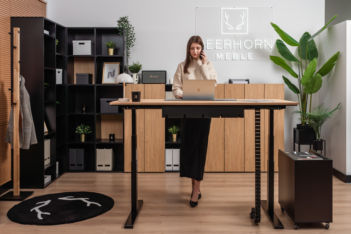 zestaw-mebli-do-biura office furniture set