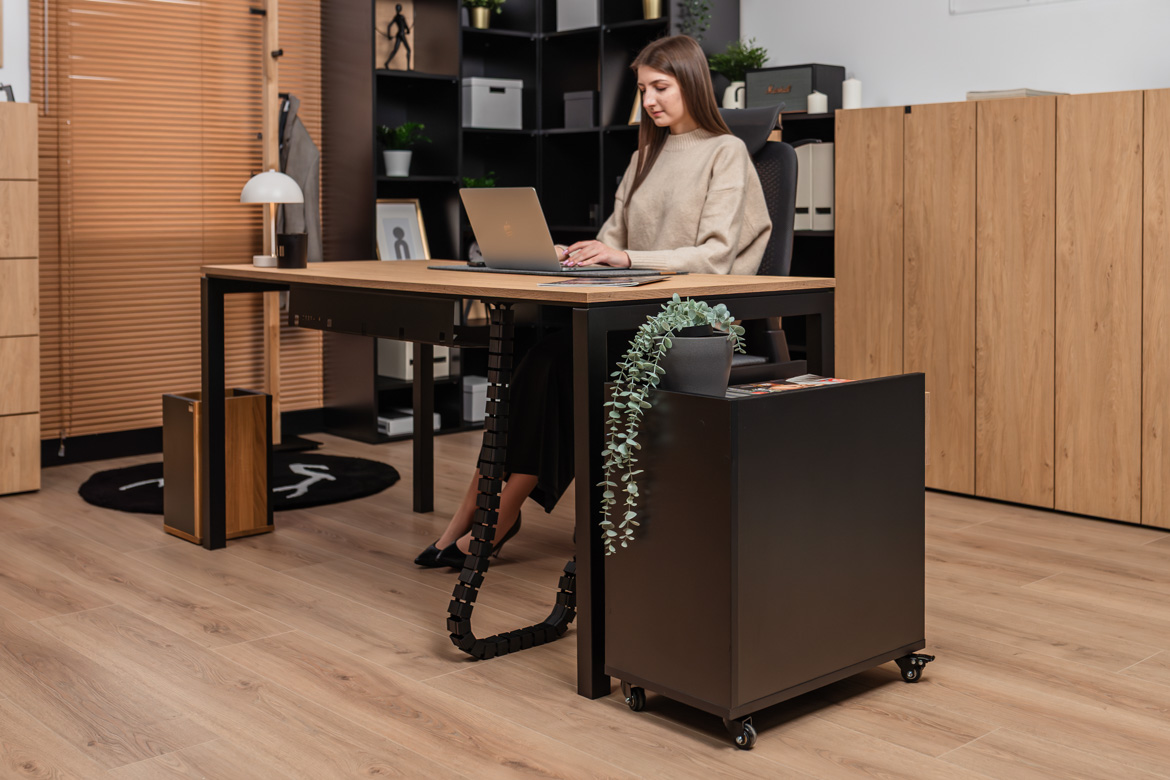 sturdy-office-desk-with-cable-entry-and-organization-of-cables sturdy office desk with cable grommet and cable organization