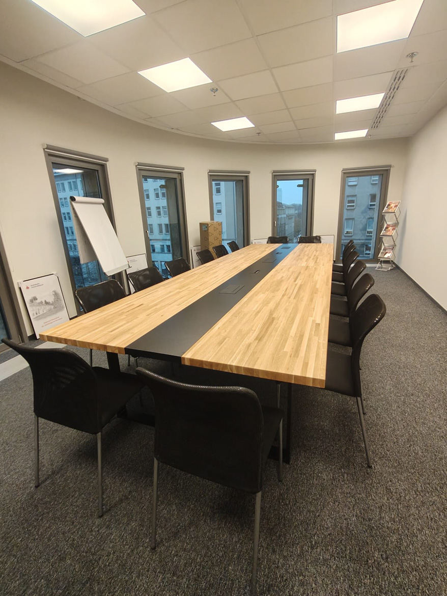 Stół konferencyjny 450 cm dla Pana Jarosława z Warszawy