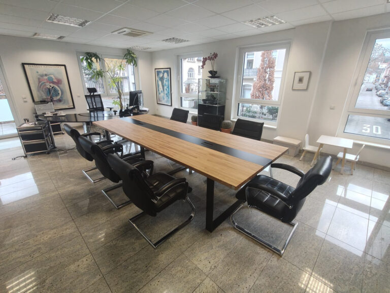 Conference table for a notary office in Neustadt an der Weinstrasse (Germany)