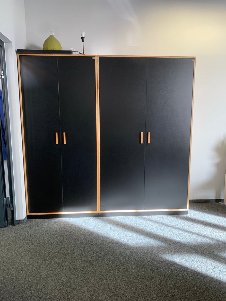 Szafy biurowe dla firmy biotechnologicznej we Wrocławiu