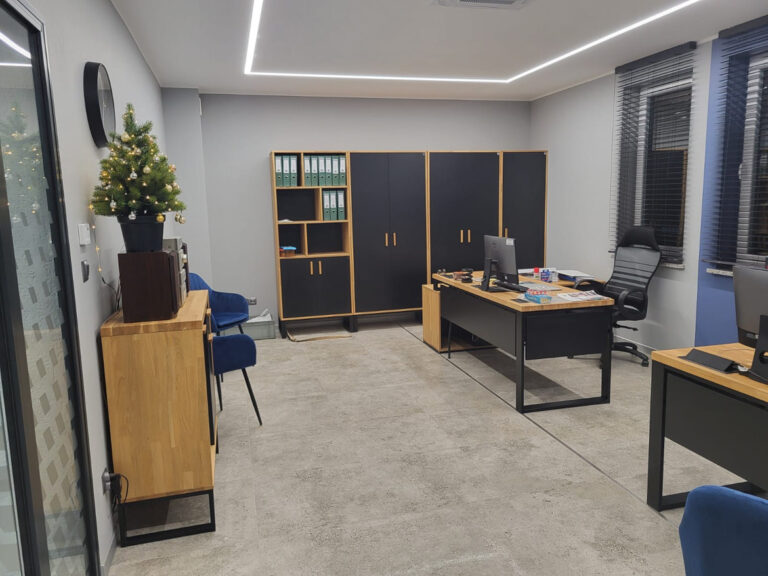 Office furnishings for Z.P.S. SPRĘŻ-MOT in Bydgoszcz