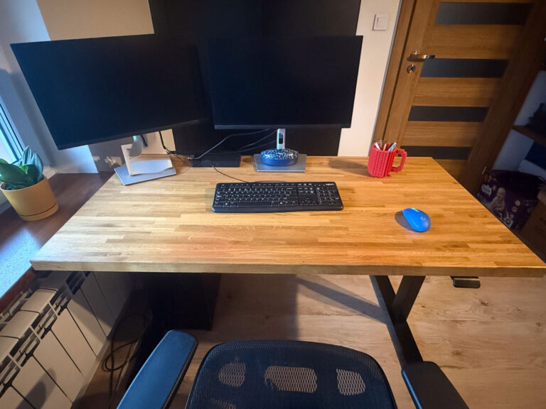 Adjustable desk for the home workspace of Mrs. Paulina from near Lublin